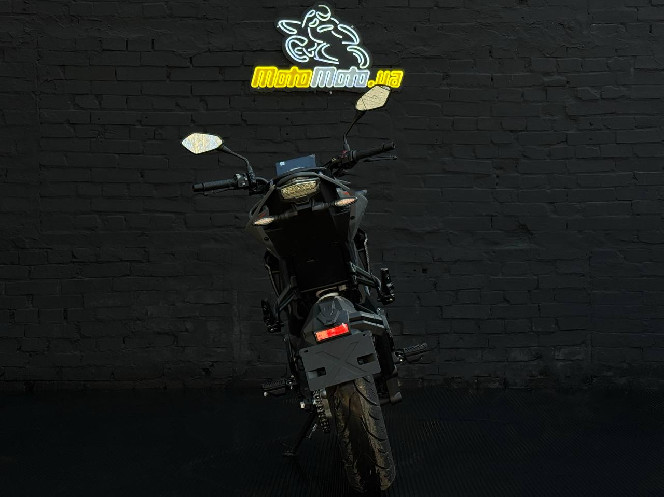 Мотоцикл CFMOTO 300NK