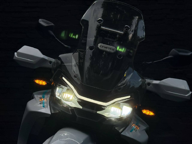 Мотоцикл CFMOTO 1000MT-X