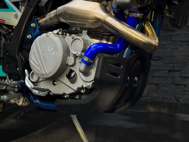 Мотоцикл GEON DAKAR GNX 300 YBS Motard Carb 17/17 МКПП 6 K27