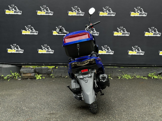 Скутер SPARK SP150S-18