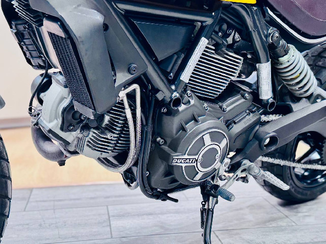 Мотоцикл DUCATI SCRAMBLER 800 2017 рік, б/у (17 000 км)
