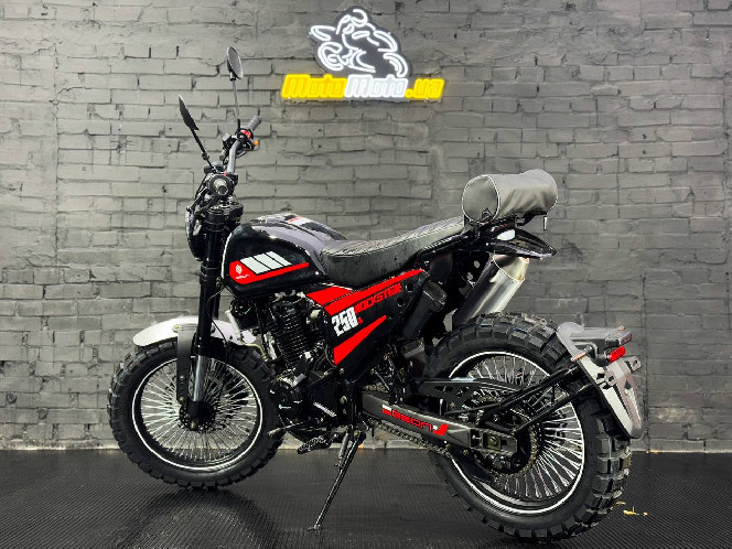 Мотоцикл GEON ROCKSTER 250 (SOHC 17/17 On-Road)