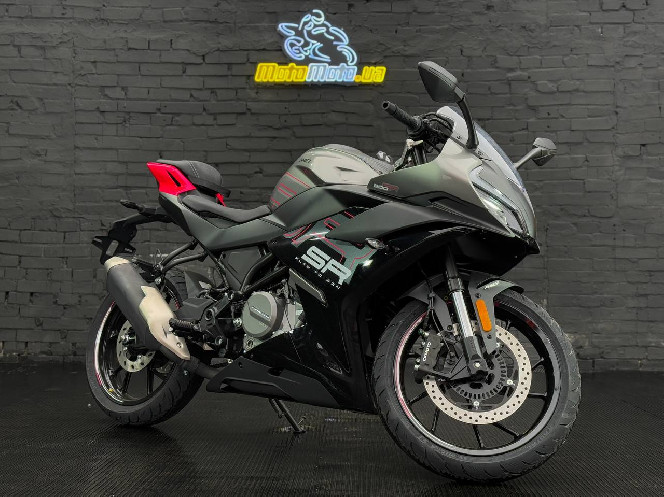 Мотоцикл CFMOTO 300SR