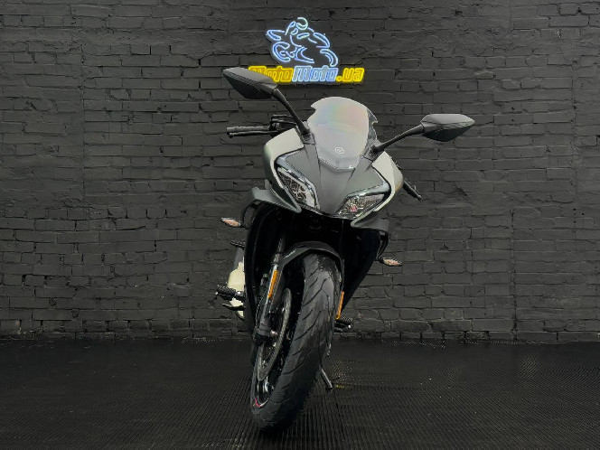 Мотоцикл CFMOTO 300SR