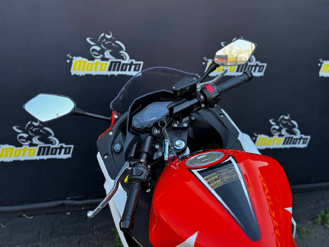 Мотоцикл ML 250 CBR (REPSOL)