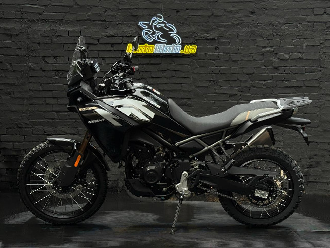 Мотоцикл CFMOTO 450MT
