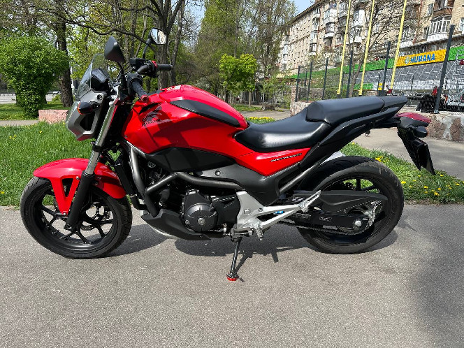 Мотоцикл HONDA NC700S 2014 рік, МКПП, б/у (23100 км)
