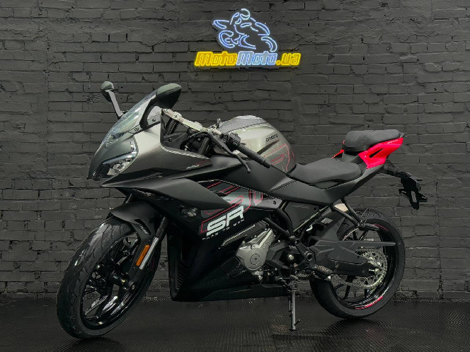 Мотоцикл CFMOTO 300SR