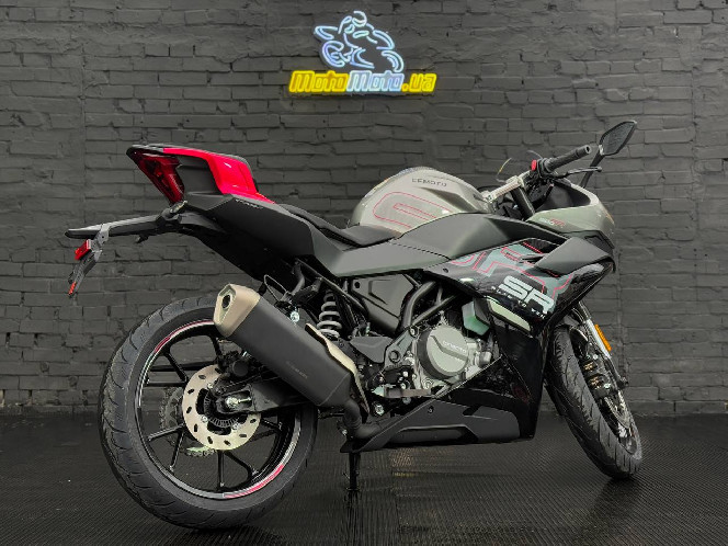 Мотоцикл CFMOTO 300SR