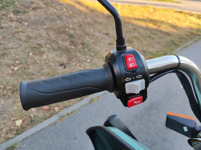 Електротрицикл вантажний Armada E1000W