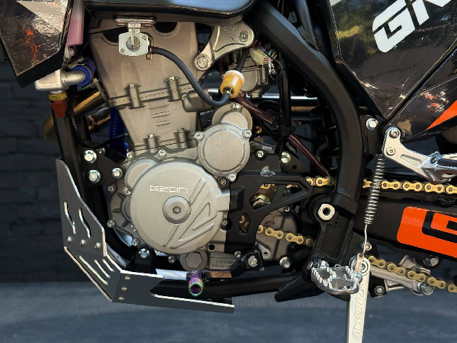 Мотоцикл GEON DAKAR GNC 300 YBS 21/18 МКПП 6