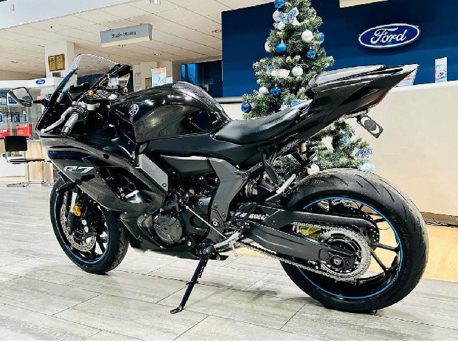 Мотоцикл YAMAHA YZFR7 2022 рік, б/у (6 000 км)