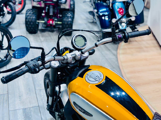 Мотоцикл DUCATI SCRAMBLER 800 2017 рік, б/у (17 000 км)