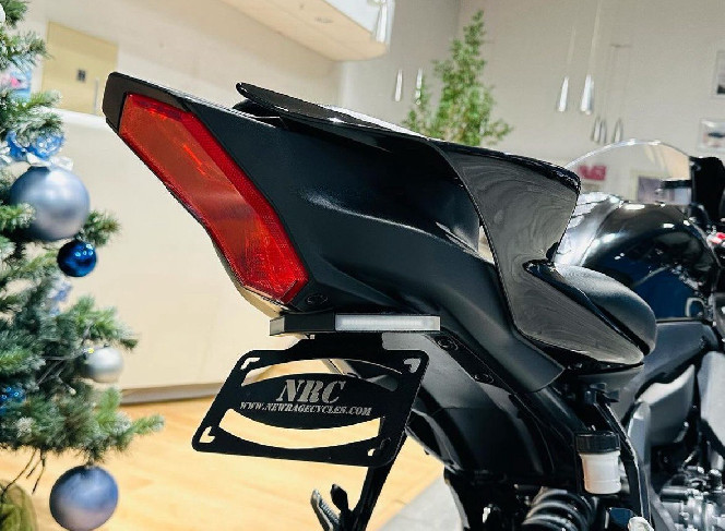Мотоцикл YAMAHA YZFR7 2022 рік, б/у (6 000 км)