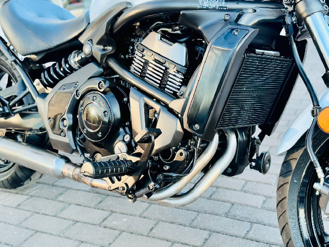Мотоцикл KAWASAKI Vulcan 650 2017 рік, (24000 км) б/у