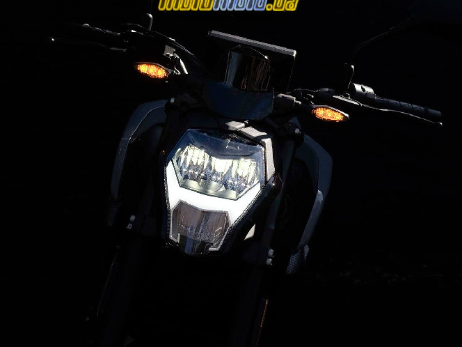 Мотоцикл CFMOTO 300NK