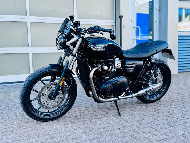 Мотоцикл TRIUMPH MOTORCYCLE STREET TWIN, 2018 рік, (12.000 км) б/у