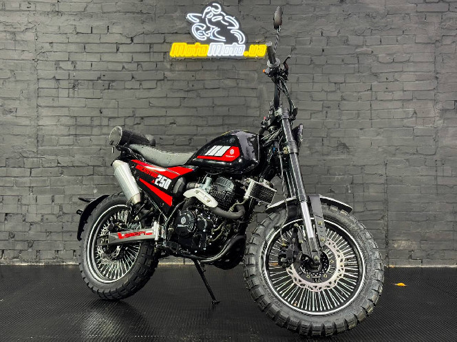 Мотоцикл GEON ROCKSTER 250 (SOHC 17/17 On-Road)