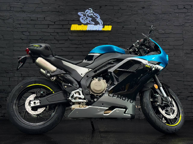 Мотоцикл CFMOTO 500SR VOOM