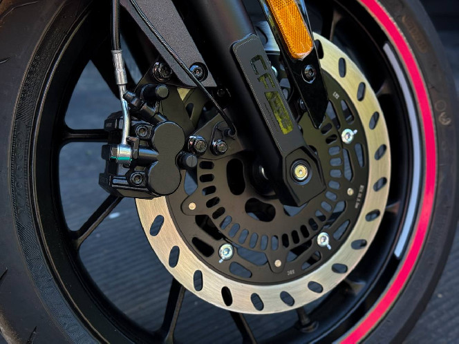 Мотоцикл CFMOTO 250SR LITE