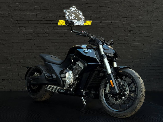 Мотоцикл BENDA LFС 700