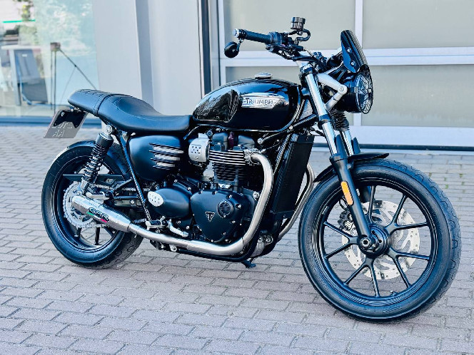 Мотоцикл TRIUMPH MOTORCYCLE STREET TWIN, 2018 рік, (12.000 км) б/у