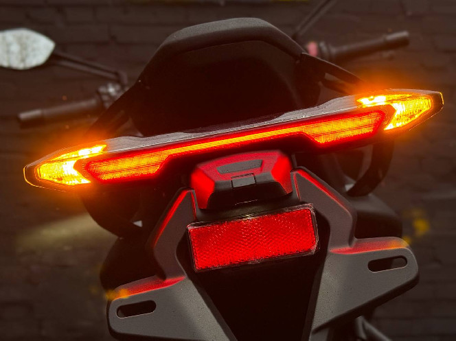 Мотоцикл CFMOTO 675NK