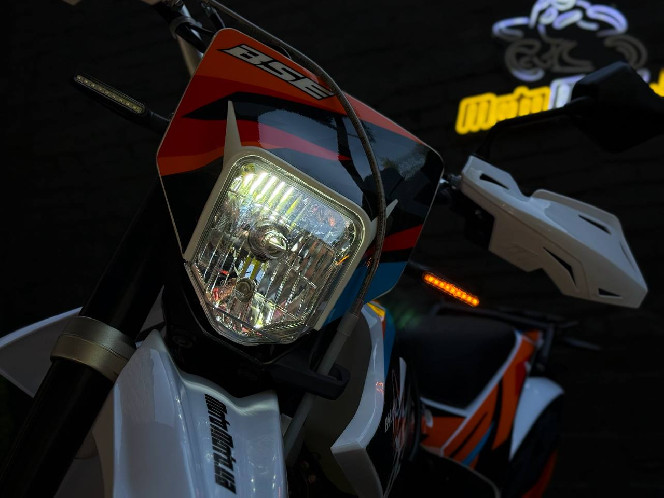 Мотоцикл BSE J3 ENDURO (175FMM)