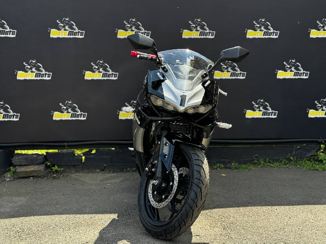 Мотоцикл ML 300 CBR