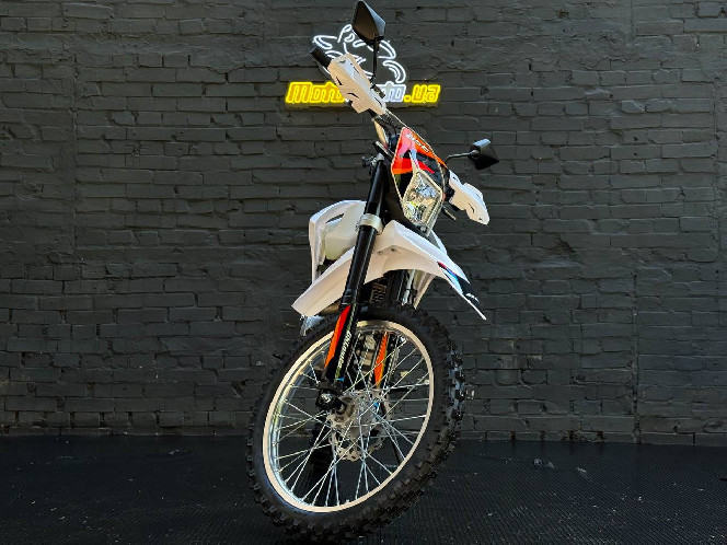 Мотоцикл BSE J3 ENDURO (175FMM)