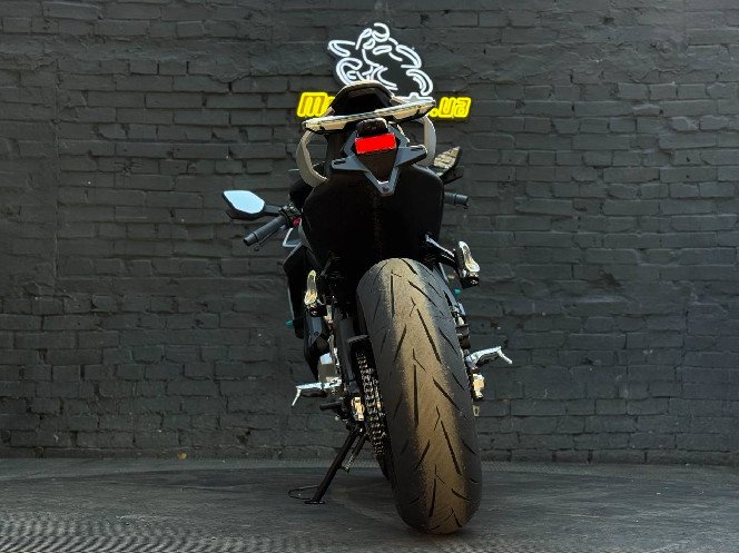 Мотоцикл CFMOTO 675SR-R