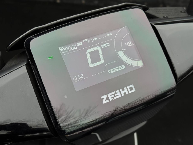 Електроскутер ZEEHO AE6+ (1 battery)