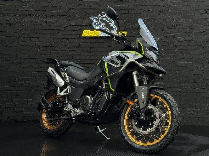 Мотоцикл CYCLONE RX401 (БЕЗ КОФРІВ)