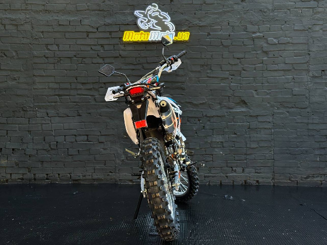 Мотоцикл BSE J3 ENDURO (175FMM)
