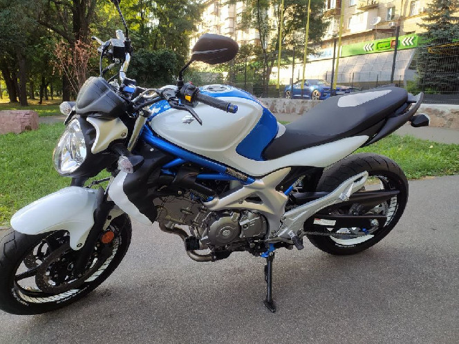 Мотоцикл Suzuki SV 650 б/у