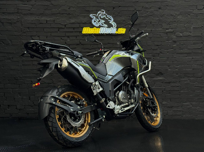 Мотоцикл CYCLONE RX401 (БЕЗ КОФРІВ)