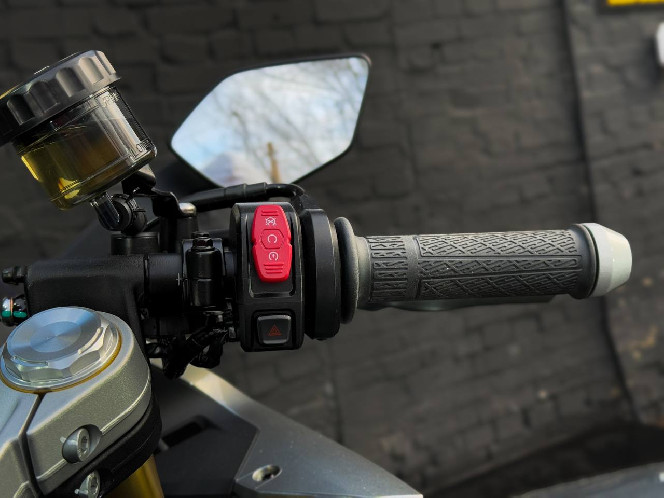 Мотоцикл CFMOTO 450SR