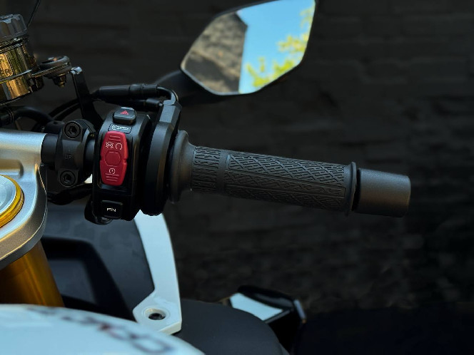 Мотоцикл CFMOTO 750SR-S