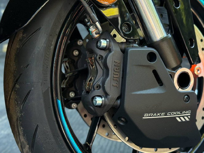 Мотоцикл CFMOTO 675SR-R