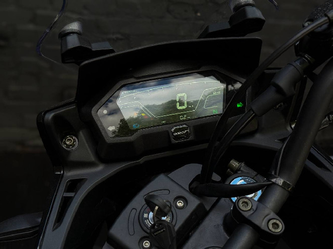 Мотоцикл GEON ADX 250 On-Road 19/17 МКПП-6
