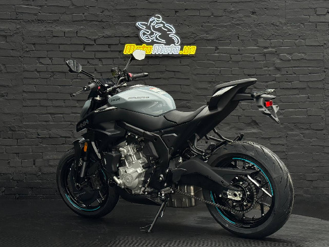 Мотоцикл CFMOTO 675NK