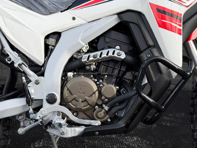 Мотоцикл LONCIN LX300GY-A DS2 PRO