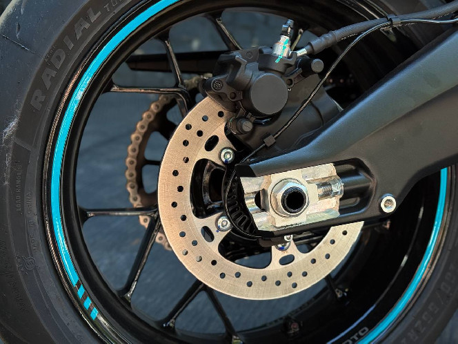 Мотоцикл CFMOTO 675SR-R