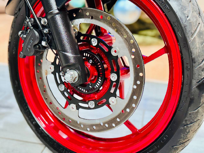Мотоцикл KAWASAKI ER500 2024 рік,(1500 км) б/у