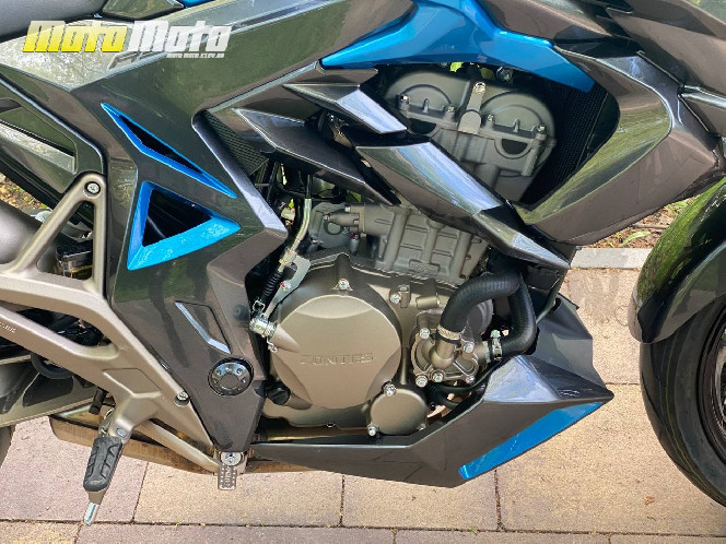 ZONTES ZT310-R1Single swing arm (national IV)