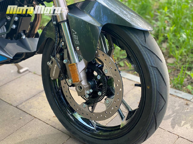 ZONTES ZT310-R1Single swing arm (national IV)