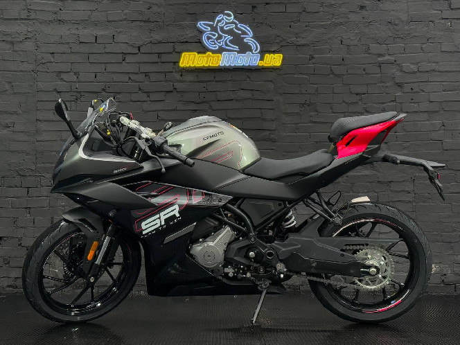 Мотоцикл CFMOTO 300SR