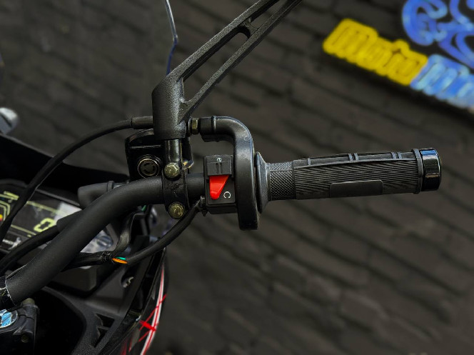 Мотоцикл GEON ADX 250 On-Road 19/17 МКПП-6