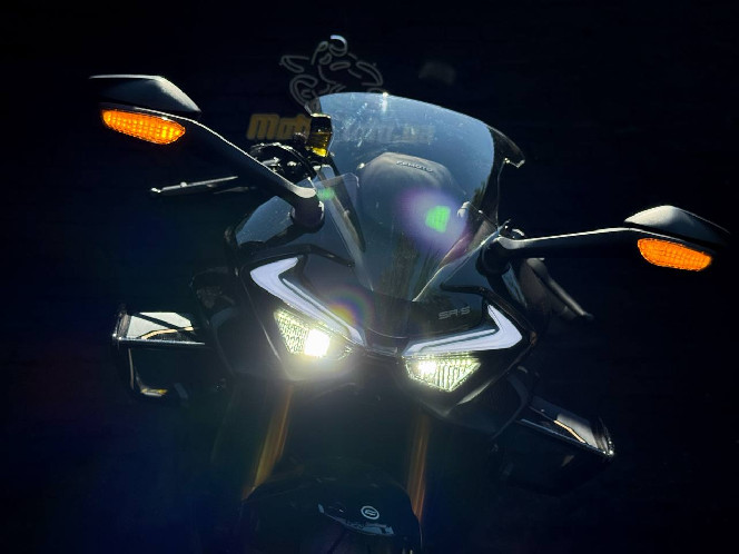 Мотоцикл CFMOTO 750SR-S