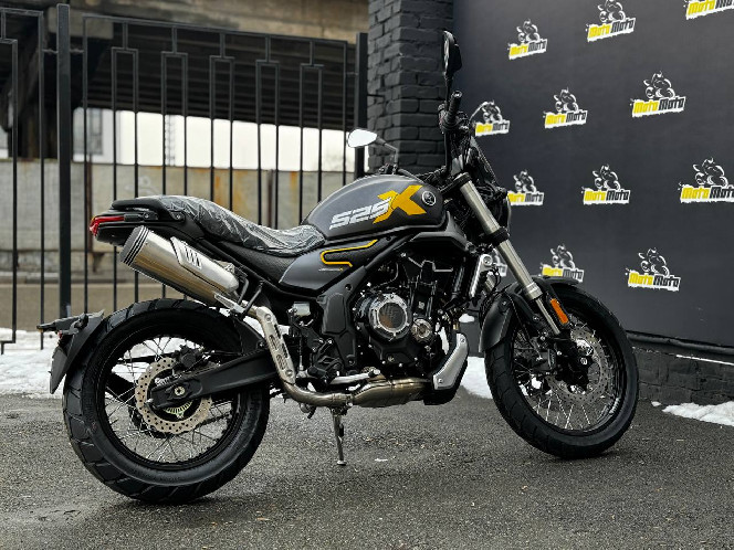 Мотоцикл VOGE AC525X